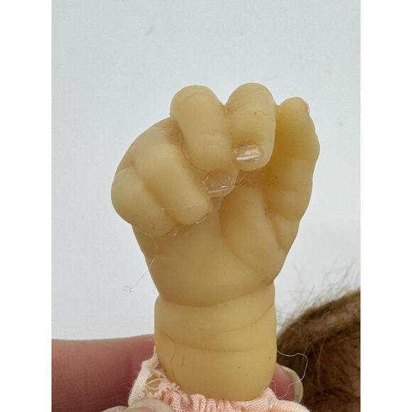 10" Ashton Drake Little Ones to Love‎ TINY MIRACLE Emmy Vintage 80’s Doll *Pics - Picture 10 of 16